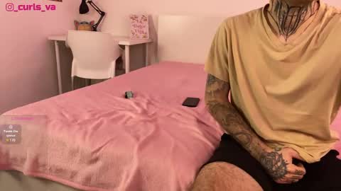 Snapshot of eva_curl chatting on 02/04/25, 12:22 Hi were Eva and David online show from 02/04/25, 12:22