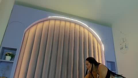 Snapshot of eva_daemon chatting on 02/10/25, 11:36 EVA DAEMON online show from 02/10/25, 11:36