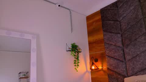 Snapshot of eva_daemon chatting on 10/13/25, 11:32 EVA DAEMON online show from 10/13/25, 11:32