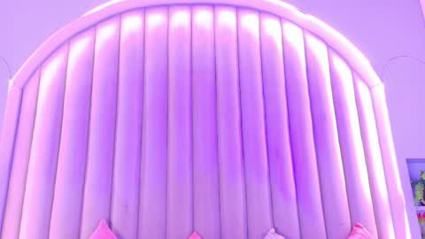 Snapshot of eva_daemon chatting on 04/10/26, 11:48 EVA DAEMON online show from 04/10/26, 11:48