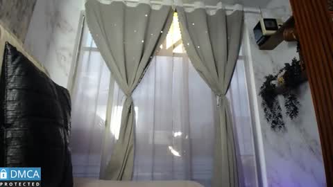 Snapshot of eva_delight_ chatting on 09/15/25, 11:10 eva delight online show from 09/15/25, 11:10