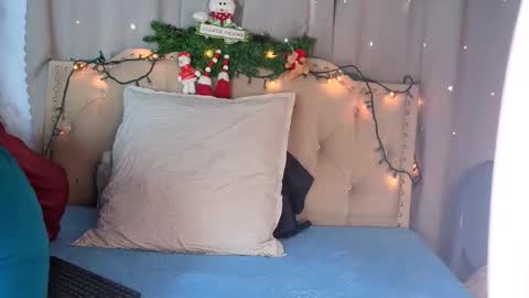 Snapshot of eva_delight_ chatting on 11/21/25, 11:31 eva delight online show from 11/21/25, 11:31