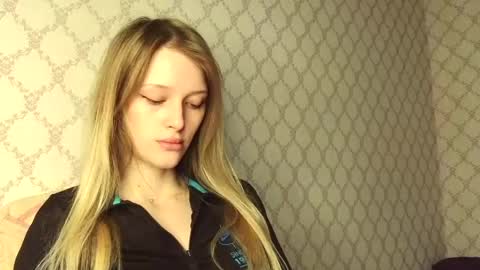 Evvie online show from 05/15/26, 02:24