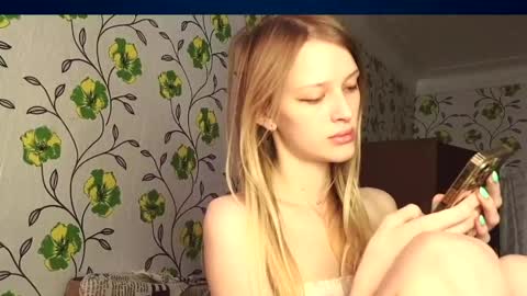 Evvie online show from 05/30/26, 06:43