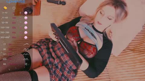 Snapshot of eva_gloss chatting on 12/10/24, 02:59 Eva online show from 12/10/24, 02:59