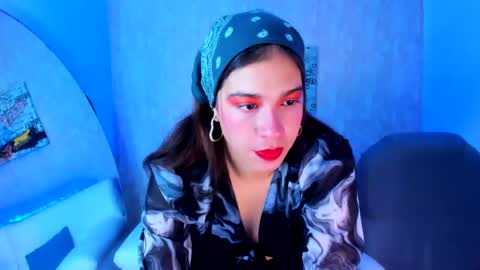 eva_hells online show from 10/21/25, 07:58