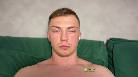 Eva and Iron online show from 04/20/26, 09:38