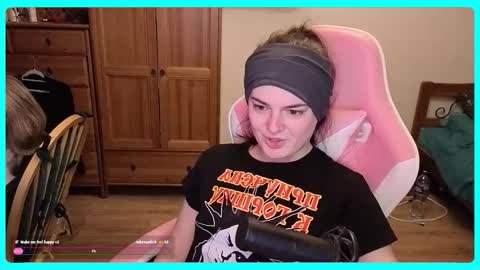 Snapshot of eva_katt chatting on 09/24/25, 09:18 Gamer Katt online show from 09/24/25, 09:18