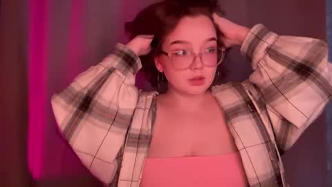 eva_kittenn online show from 11/16/25, 12:55