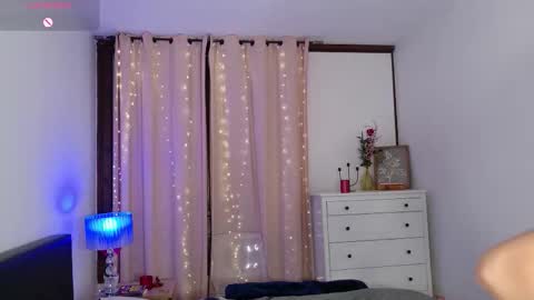 Eva Lastar online show from 09/29/25, 09:41