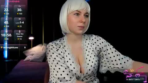Snapshot of eva_lawrence chatting on 07/09/26, 04:00 Eva online show from 07/09/26, 04:00