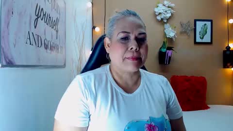 Snapshot of eva_love49 chatting on 12/04/25, 11:52 eva_love49 online show from 12/04/25, 11:52