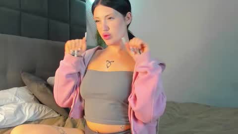 Eva online show from 11/25/25, 09:20