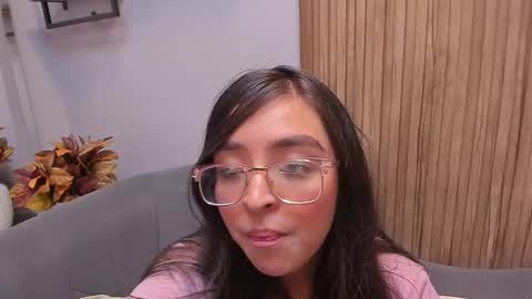 Snapshot of eva_macalliter chatting on 12/22/24, 09:44 Angelinne online show from 12/22/24, 09:44