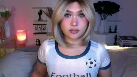 Queen Eva Mazikeen online show from 09/12/25, 08:20