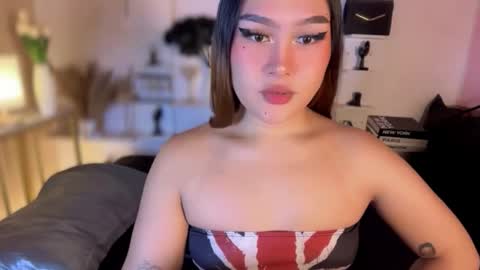 Queen Eva Mazikeen online show from 03/12/26, 09:32