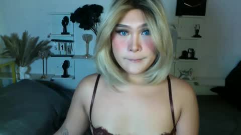 Queen Eva Mazikeen online show from 04/14/26, 07:09