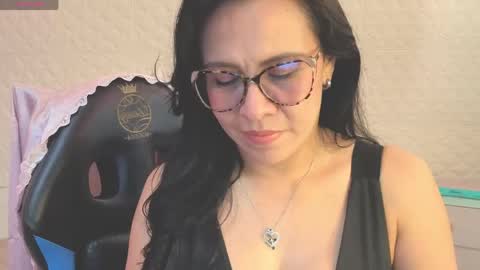 Eva  online show from 05/20/26, 03:07