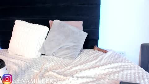 Eva online show from 11/26/25, 02:07