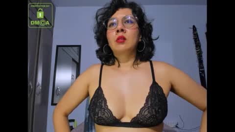 Eva online show from 10/11/25, 02:11