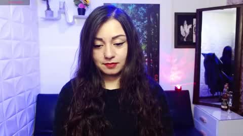 Snapshot of eva_rosell chatting on 10/17/25, 02:41 Eva online show from 10/17/25, 02:41