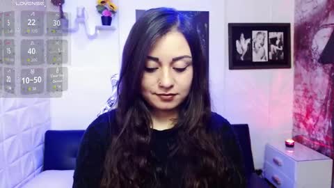 Snapshot of eva_rosell chatting on 10/21/25, 02:29 Eva online show from 10/21/25, 02:29