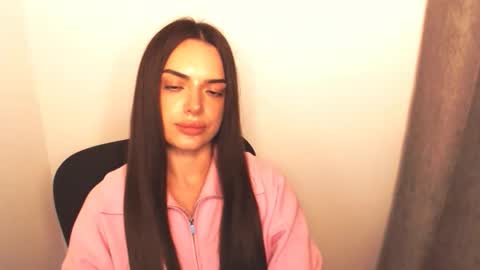 Eva online show from 11/30/25, 05:06