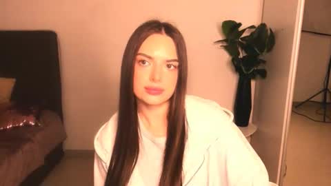 Eva online show from 04/10/26, 06:45