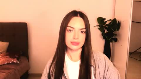 Eva online show from 04/11/26, 04:00