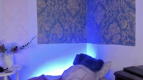 Eva  online show from 08/01/26, 10:25