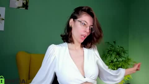 Snapshot of eva_sicret chatting on 05/30/26, 04:42 eva sicret online show from 05/30/26, 04:42