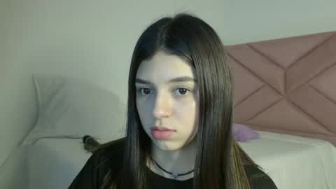 Eva Sin online show from 05/15/26, 11:45