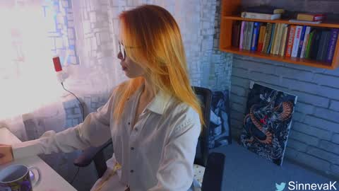 Snapshot of eva_sinn chatting on 01/30/25, 10:40 Hi there i am Eva and i wish create a nice community with you so join my Ticket Show for more pleasure online show from 01/30/25, 10:40