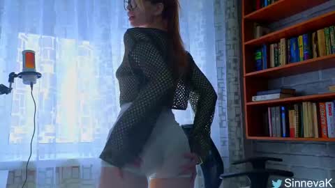 Snapshot of eva_sinn chatting on 02/15/25, 07:06 Hi there i am Eva and i wish create a nice community with you so join my Ticket Show for more pleasure online show from 02/15/25, 07:06