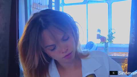 Snapshot of eva_sinn chatting on 10/11/25, 11:20 Hi there i am Eva and i wish create a nice community with you so join my Ticket Show for more pleasure online show from 10/11/25, 11:20