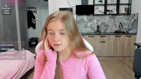 Snapshot of eva_tomiok chatting on 12/22/24, 11:33 Eva online show from 12/22/24, 11:33