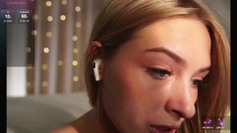 Snapshot of eva_vex chatting on 01/29/25, 03:58 Hello Im Eva online show from 01/29/25, 03:58