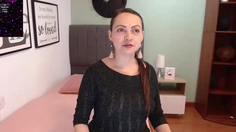 Snapshot of eva_villa chatting on 03/10/25, 01:10 Eva online show from 03/10/25, 01:10