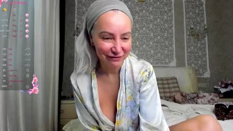 Eva online show from 12/22/25, 10:45