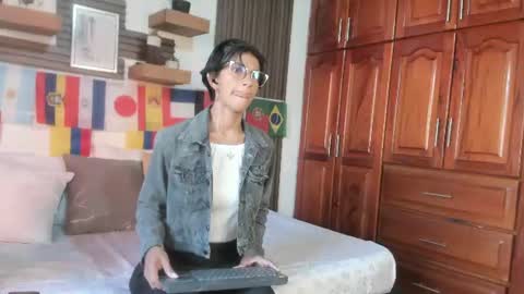 Snapshot of evaa_campbell chatting on 06/16/26, 12:08 Eva online show from 06/16/26, 12:08