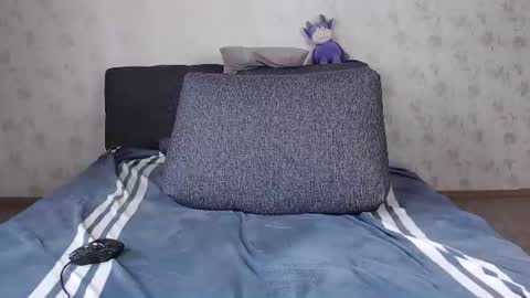 Snapshot of evaa_love_ chatting on 06/16/26, 09:23 Eva online show from 06/16/26, 09:23