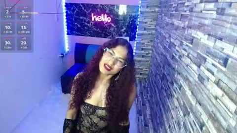 Snapshot of evaa_mist chatting on 10/17/25, 08:44 evaa_mist online show from 10/17/25, 08:44