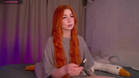 Snapshot of evaa_moonn_ chatting on 12/16/24, 03:40 Eva online show from 12/16/24, 03:40