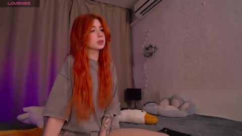 Snapshot of evaa_moonn_ chatting on 01/22/25, 11:23 Eva online show from 01/22/25, 11:23