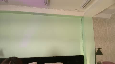 Snapshot of evaa_stevens chatting on 10/06/25, 02:36 julieth online show from 10/06/25, 02:36