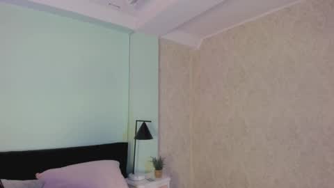 Snapshot of evaa_stevens chatting on 11/08/25, 11:43 julieth online show from 11/08/25, 11:43