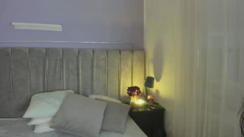 Snapshot of evaa_stevens chatting on 11/29/25, 01:14 julieth online show from 11/29/25, 01:14