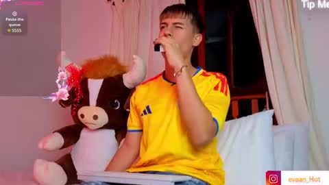 EVAN online show from 06/19/26, 03:00