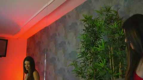 EvaBerry online show from 04/15/26, 04:52