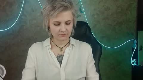 Snapshot of evabrownie chatting on 01/27/25, 05:04 Eva Brownie online show from 01/27/25, 05:04